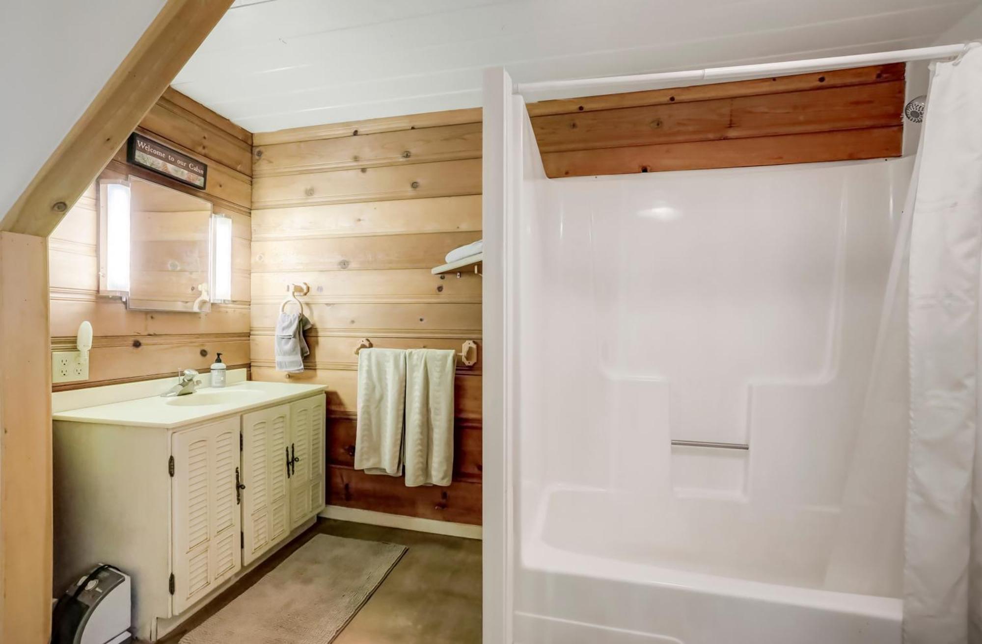 Spacious Classic Cabin Retreat- Near Lassen Mill Creek Eksteriør bilde